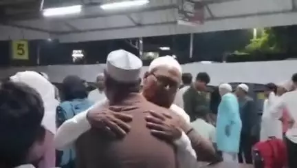 जयनगर: जयनगर से चार लोगों का जत्था उमरा के लिए मक्का मदीना रवाना हुआ