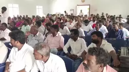 திருப்போரூர்: திமுக சார்பில் படூர் ஊராட்சியில் நடைபெற்ற வாக்குச்சாவடி முகவர் ஆலோசனை கூட்டம் தனியார் திருமண மண்டபத்தின் நடைபெற்றது