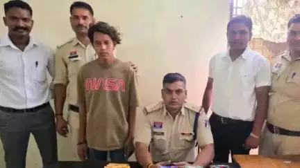 बिलासपुर: हुक्का सामाग्री की बिक्री करने वाले आरोपियों पर पुलिस का प्रहार, भारी मात्रा में विभिन्न प्रकार के हुक्का फ्लेवर ज़ब्त