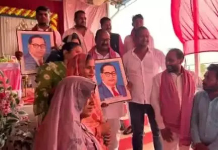 कोरांव: भागीरथी गार्डन में समाजवादी पार्टी के बूथ सत्यापन को लेकर हुई बैठक, प्रदेश सचिव ने कार्यकर्ताओं का बढ़ाया हौंसला