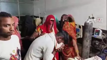 मंझनपुर: मंझनपुर में गलत इंजेक्शन से 10 साल के मासूम की मौत, डॉक्टर-स्टाफ भागे, परिजनों ने किया हंगामा