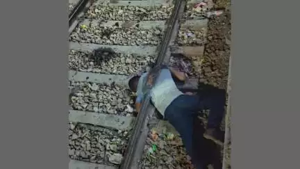 गंगापुर: गंगापुर सिटी रेलवे स्टेशन पर प्लेटफार्म नंबर 3 पर अज्ञात ट्रेन की चपेट में आने से एक युवक की हुई मौत