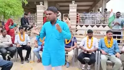 युवा साथियों आप सेना के जवानों को रियल हीरो(icon) माने न की किसी गुंडा माफिया,गैंगेस्टर को - जनसेवक किशोर दुल्हेपुरा