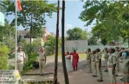 అశ్వాపురం: అశ్వాపురం అడివిశాఖ కార్యాలయంలో తెలంగాణ రాష్ట్ర ఆవిర్భావ దినోత్సవ వేడుకలు