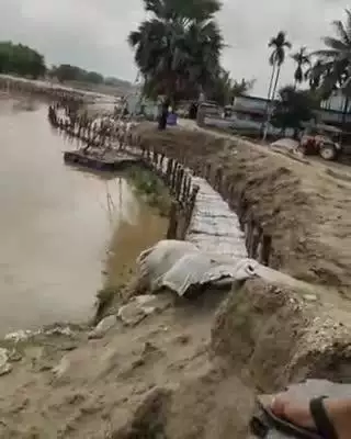 दिघलबैंक: गुवाबारी में कनकई नदी का जलस्तर कम होने के साथ कटाव रोकने का कार्य शुरू