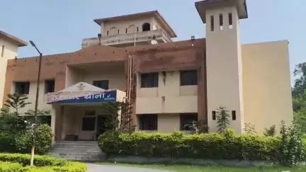 गोबिंदपुर राजनगर: मुरमूडीह में पति ने पत्नी की लोहे के औजार से हमला कर हत्या की, पुलिस जांच में जुटी