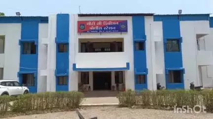 જામનગર શહેર: ગોકુલ નગર મયુરનગર વિસ્તારમાં મોબાઈલના હપ્તા ભરવા બાબતે ધમકી તેમજ ઘરમાં તોડફોડ કર્યાની ફરિયાદ નોંધાઈ