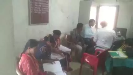 ସୋନପୁର: ସଦର ବ୍ଲକ ଲଛୀପୁର ପଂଚାୟତ ରେ ଏକ ବର୍ଷ ମଧ୍ୟରେ ହିତାଧିକାରୀଙ୍କୁ ପ୍ରଦାନ କରାଯାଇଥିବା ରାସନ ସାମଗ୍ରୀ ର ରେଜିଷ୍ଟର ଯାଞ୍ଚ ହୋଇଛି।