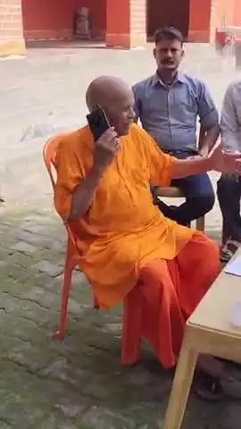 नौगढ़: विधायक श्याम धनी राही ने जनता दर्शन कार्यक्रम के तहत अपने आवास धौरा कुइयां पर जनता की समस्याएं सुनीं और किया समाधान