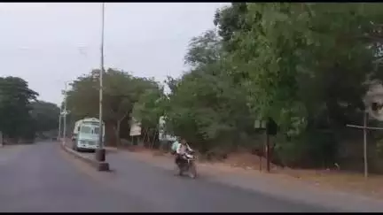 चोपडा: चुंचाळे रोडवरील फकीरवाडा जवळ बंद पडलेल्या शाळेच्या आवारात गांजा विक्री करताना एकाला पकडले,चोपडा पोलिसात गुन्हा दाखल