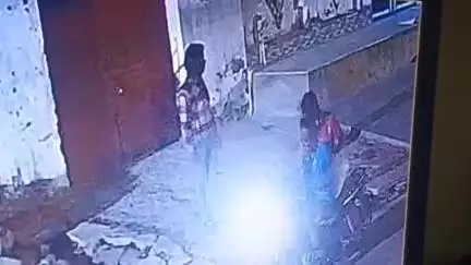 नसीराबाद: श्रीनगर के कानपुर रोड स्थित सोनी मकान में चोरों ने चोरी की वारदात को दिया अंजाम, सीसीटीवी में दिखाई दिए अज्ञात चोर