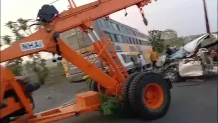 छपारा: सादक सिवनी गांव के समीप NH-44 पर खड़ी बस में जा घुसी तेज़ रफ़्तार कार, एक व्यक्ति की मौत व 3 लोग हुए घायल