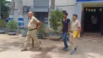 ভাতার: ভাতারের ওরগ্রামে দ্রুত গতিতে গাড়ি চালানোর অভিযোগে গ্রেপ্তার গাড়ি চালক