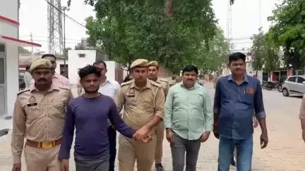 मैनपुरी: भोगांव थाना पुलिस ने आभूषण चोरी के आरोपी को किया गिरफ्तार, एएसपी सिटी ने प्रेस वार्ता में दी जानकारी