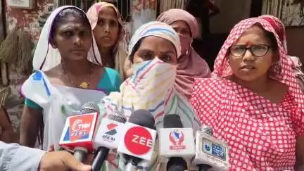આણંદ શહેર: લાંભવેલ ખાતે સફાઈ કામદારોએ વિરોધ પ્રદર્શન કર્યું,સફાઈ કામદારે પ્રતિક્રિયા આપી