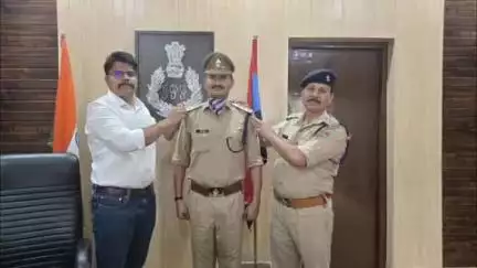 चम्पावत: 2 उपनिरीक्षकों को चंपावत में उप निरीक्षक से निरीक्षक पद पर किया गया पदोन्नत