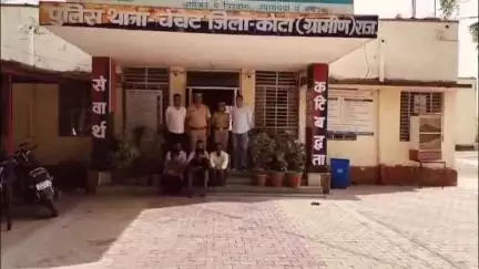 रामगंजमण्डी: चेचट पुलिस ने अलग-अलग स्थानों से 2 स्थायी व 5 गिरफ्तारी वारंटियों को किया गिरफ्तार, लंबे समय से चल रहे थे फरार