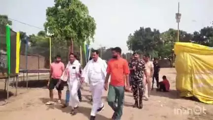 सिमरी: दुरासन गांव के राजीनेश्वर नाथ महादेव मंदिर में महाभागवत महापुराण ज्ञान यज्ञ में शामिल हुए विधायक शंम्भूनाथ सिंह यादव