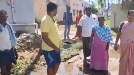 గంగాధర నెల్లూరు: పచ్చికాపలం గ్రామపంచాయతీలోని దాసరి కాలనీలో డ్రైనేజీ సమస్యను పరిష్కరించాలని స్థానికులు విజ్ఞప్తి #localissue
