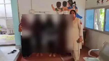 रायपुर: पुरानी बस्ती थाना क्षेत्र में काम दिलाने के नाम पर लड़कियों को देह व्यापार में धकेलने का मामला, महिला आरोपी गिरफ्तार