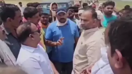 चंदौली: बहेरा में किसानों ने भारतमाला एक्सप्रेस वे निर्माण को रोका, उचित मुआवजा सर्विस रोड तथा पिलर पर बनाने की मांग #jansamasya