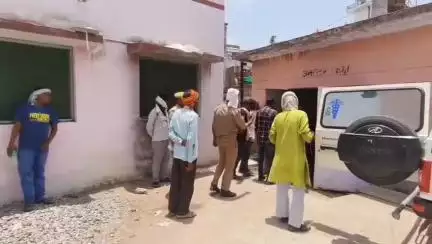 महोबा: महोबा के मुढ़ारी गांव के पास युवक को तेज रफ्तार ट्रैक्टर ने रौंदा, मौके पर हुई दर्दनाक मौत