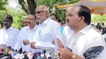 గుంటూరు: ప్రభుత్వ కార్యాలయాల్లో ఎస్సీ వర్గీకరణ జీవో అమలు జరిగేలా చూడాలి: మాజీ మంత్రి మాణిక్య వరప్రసాద్