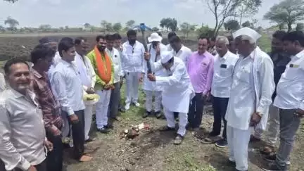 सेनगाव: आमदार तानाजीर मुटकुळे यांच्या हस्ते साखरा येथे शेतपांदण रस्त्याचा भूमीपूजन सोहळा संपन्न