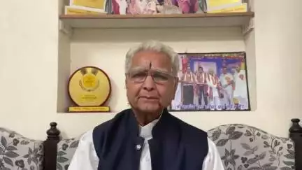 स्वस्थ स्वास्थ्य ही आवश्यक है , योग करे , ध्यान करे व जन जन को ये करवाने की सेवा करे ।