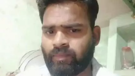 इटावा: बकेवर के आदर्श नगर दक्षिणी मुहाल में हलवाई ने संदिग्ध परिस्थितियों में फांसी लगाकर आत्महत्या की, परिजनों में कोहराम
