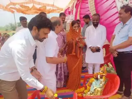 अलीराजपुर: चंद्रशेखर आजाद नगर के ग्राम मेंढ़ा में सांसद अनीता चौहान के आतिथ्य में विकसित कृषि संकल्प अभियान का कार्यक्रम आयोजित