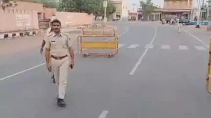 बावड़ी: भोपालगढ़ पुलिस की सख्ती, डेढ़ दर्जन से अधिक वाहनों के काटे चालान