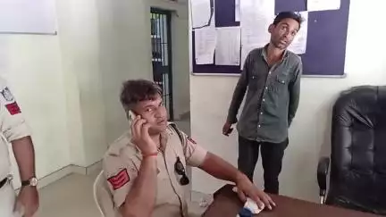 छतरपुर नगर: गणेश कॉलोनी हाट बाजार के पास से सिविल लाइन पुलिस ने पिस्टल और कारतूस के साथ आरोपी को गिरफ्तार किया