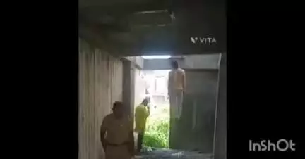 लातूर: लातुरातील आन्सर कॉलनी येथे 36 वर्षीय युवकाची गळफास घेऊन आत्महत्या