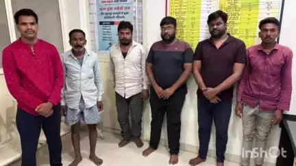 सरदारपुर: अमझेरा पुलिस की बड़ी कार्रवाई: बांदरियाकुआ से 6 जुआरी गिरफ्तार, ₹36880 और 5 मोबाइल ज़ब्त