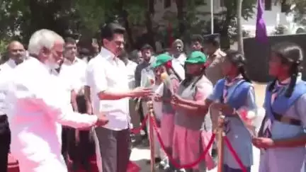 மயிலாப்பூர்: பாடநூல்கள், கல்வி உபகரணங்கள் வழங்கும் நிகழ்வினை லேடி வில்லிங்டன் பள்ளியில் முதலமைச்சர் தொடங்கி வைத்தார்