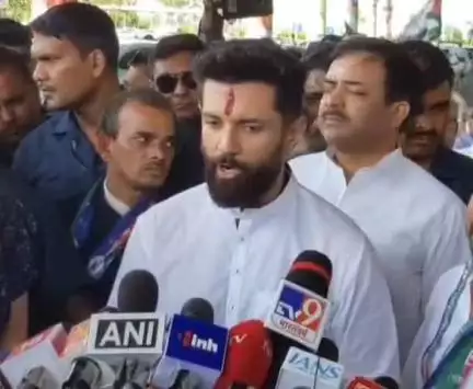 रायपुर: लोक जनशक्ति पार्टी के अध्यक्ष चिराग पासवान राजधानी रायपुर पहुंचे, कहा- छत्तीसगढ़ में संगठन को मजबूत करें