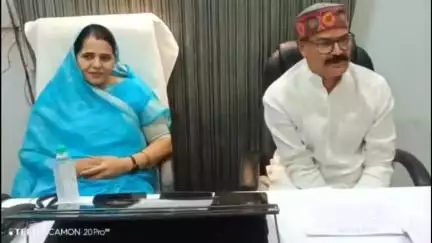 विदिशा नगर: जिला पंचायत कार्यालय में ज़िला पंचायत अध्यक्ष ने की स्कूलों में चल रहे निर्माण कार्यों की समीक्षा