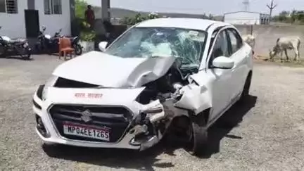 रायसेन: दीवानगंज में अनियंत्रित होकर पेड़ से टकराई तेज़ रफ़्तार कार, एक जवान को आई गंभीर चोट व 4 मामूली रूप से हुए घायल