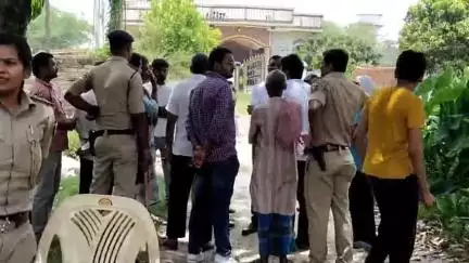 पूसा: वैनी थाना के शाहपुर बघौनी में भारतमाला परियोजना हेतु अतिक्रमण हटाने पहुंचे एसडीओ