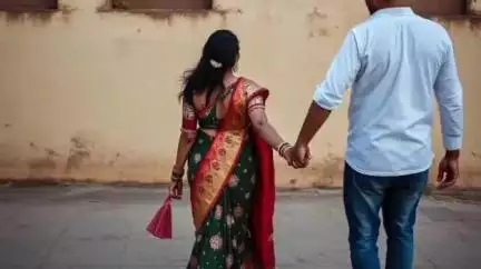 शिवपुरी नगर: पति गया बाहर मजदूरी करने, पत्नी ने साथ काम करने वाले व्यक्ति को रखा, कोतवाली थाना क्षेत्र में रास्ते में पीटा