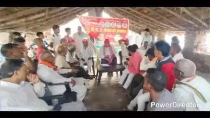 पटियाली: पटियाली विधानसभा क्षेत्र के कादरगंज गांव में सपा पार्टी के तत्वाधान में पीडीए चौपाल एवं जनसंवाद का आयोजन हुआ