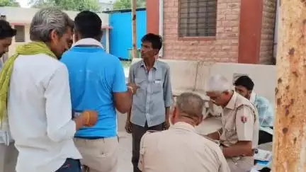 पाली: भाटो की बस्ती में युवक ने अपने घर में फांसी लगाकर आत्महत्या की, पुलिस ने शव का पीएम कर परिजनों को सौंपा