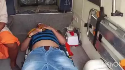 सिमरी: सिमरी प्रखंड के नई बस्ती के पास स्कॉर्पियो की टक्कर से बाइक सवार दो युवक गंभीर रूप से घायल