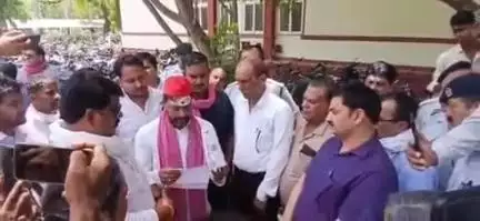 सर सुंदरलाल अस्पताल और ट्रॉमा सेंटर में व्याप्त भ्रष्टाचार एवं प्रशासनिक दुर्व्यवहार के खिलाफ ज्ञापन सौंपा गया