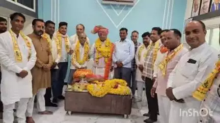 आष्टा: आष्टा में भारतीय जनता पार्टी कोठरीमंडल के अध्यक्ष ने कार्यकारिणी के साथ विधायक का स्वागत किया