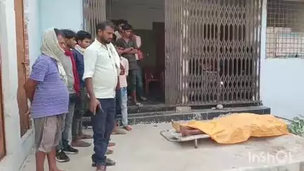 मुंगेर: खैरा में करंट लगने से बिजली मिस्त्री की मौत, शव पोस्टमार्टम के लिए सदर अस्पताल लाया गया