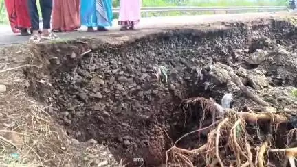 बड़वानी: सिलावद में बायपास स्टेट हाइवे पर कटी पटरीयां, लोगों के घरों में घुसेगा पानी, बनी जनसमस्या
