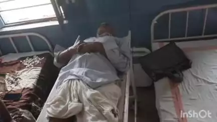 पटेरा: शराब चोपरा के पास बाइक सवार दादा-नाती अनियंत्रित होकर गिरे, हुए घायल, इलाज जारी