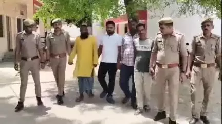 अमरोहा: डिडौली कोतवाली पुलिस ने तीन तलाक, दहेज उत्पीड़न और मारपीट के मामले में फरार 10 आरोपियों को किया गिरफ्तार